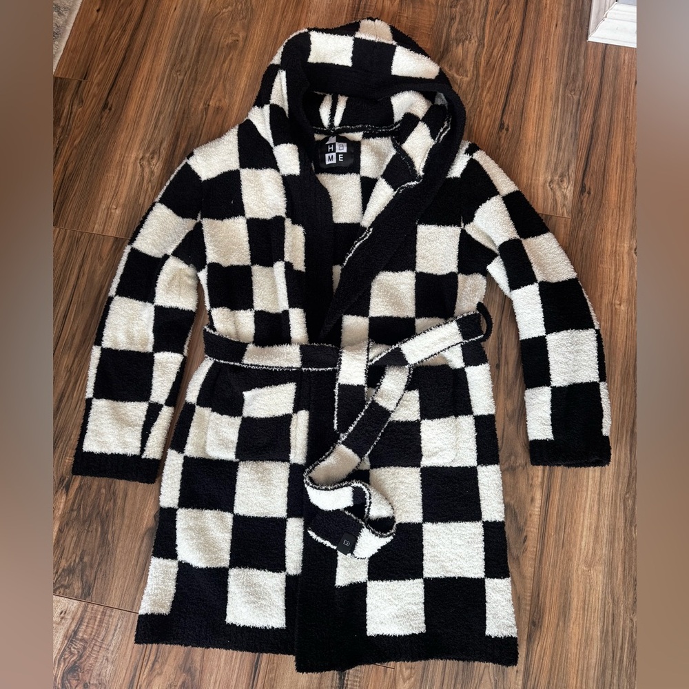 LONELY GHOST Checkered Black and White Robe